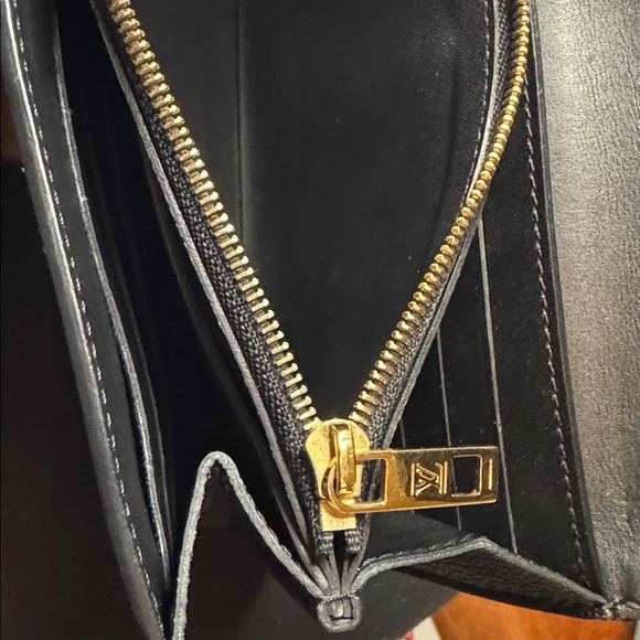 Louis Vuitton Cuir Plume  Wallet - Picture 13 of 15